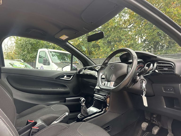2015 DS Automobiles DS 3 1.6 DS3 D Style Nav Blue HDi S/S 3dr Hatchback Diesel Manual