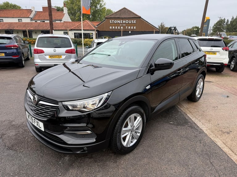 2019 Vauxhall Grandland X 1.2 Turbo SE 5dr HATCHBACK PETROL Manual