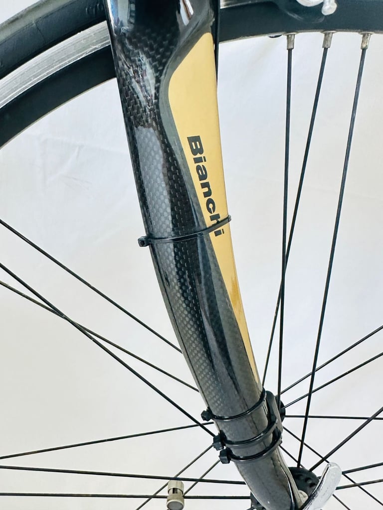 BIANCHI 928 Carbon Size/M Campagnolo Groupset Road Bike WARRANTY 