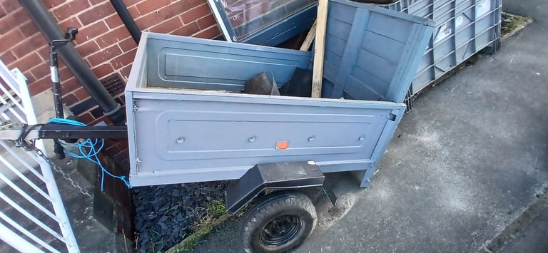 Small trailer
