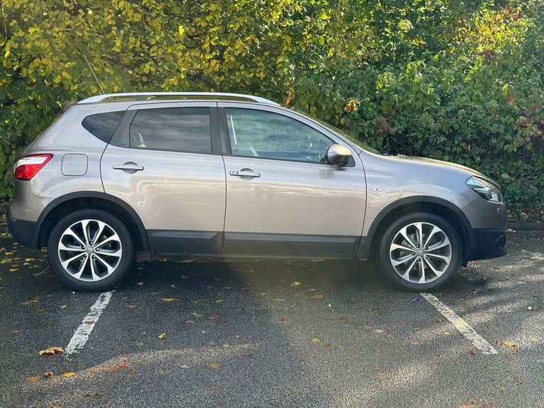 2011 Nissan Qashqai 2.0 dCi Tekna 5dr 4WD HATCHBACK Diesel Manual