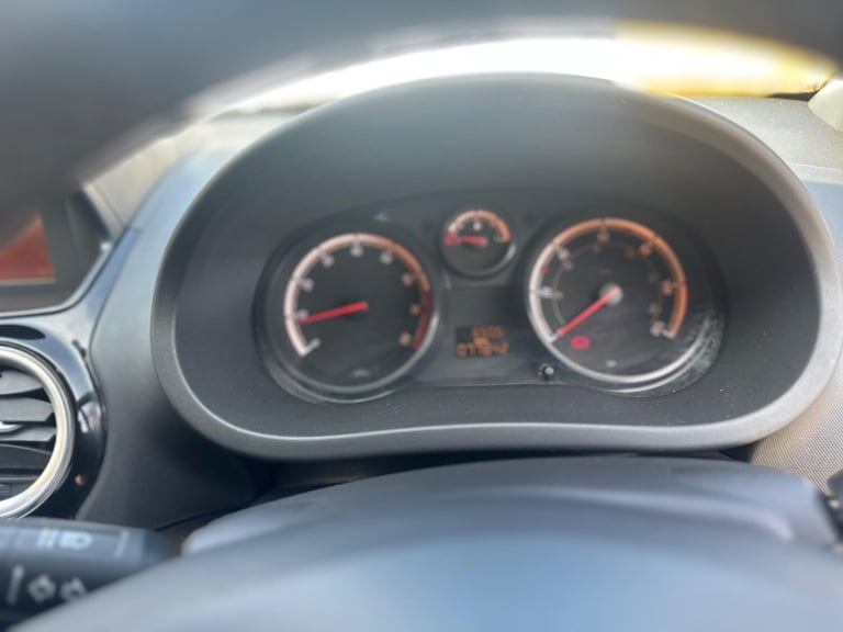 2014 Vauxhall Corsa 1.0 ecoFLEX 12V Excite Euro 5 3dr HATCHBACK Petrol Manual