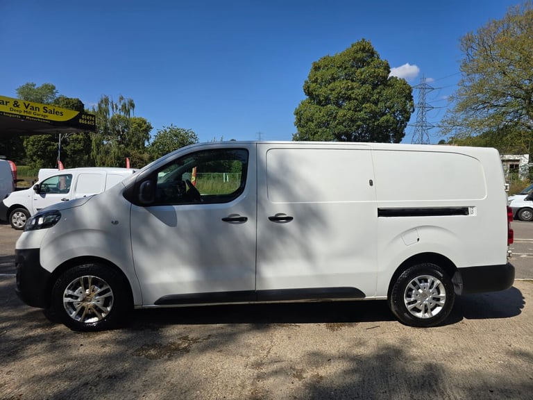 2019 Vauxhall Vivaro 2900 1.5d 100PS Dynamic LWB L2 Van **ONLY 56,000 MILES** PANEL VAN Diesel Ma...