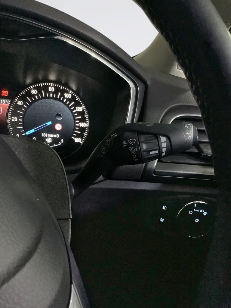 2016 Ford Mondeo 2.0 TDCi Titanium Hatchback 5dr Diesel Powershift Euro 6 (s/s) (210 ps) Hatchbac...