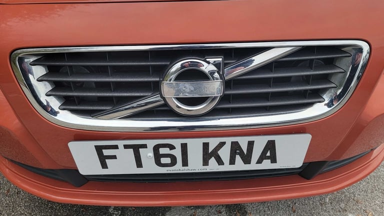 2012 Volvo S40 2.0 SE Lux Edition 4dr Saloon Petrol Manual