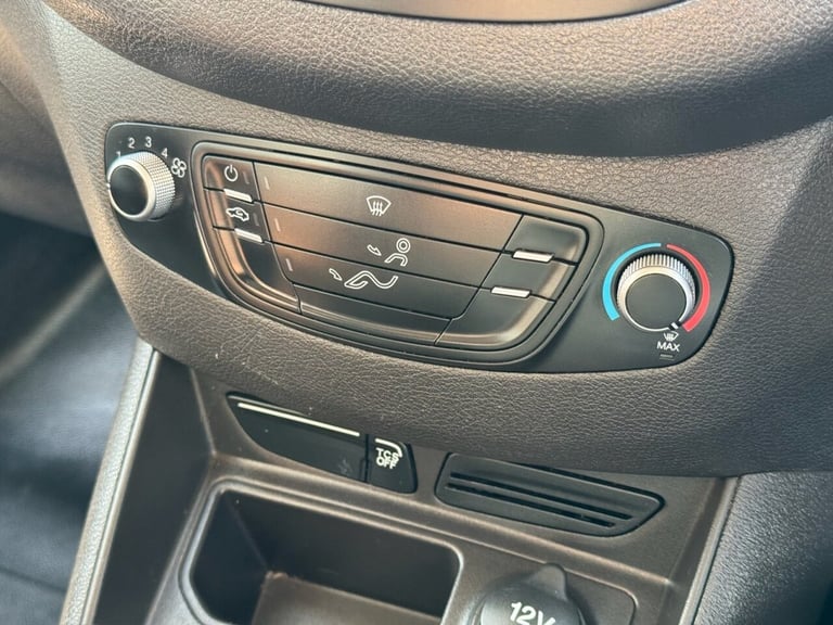 2018 Ford Transit Courier 1.5 TDCi Panel Van 5dr Diesel Manual L1 Euro 6 (75 ps) PANEL VAN Diesel...