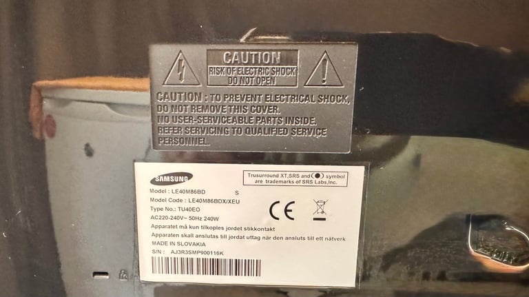 Samsung TV “40 , tv stand, coffee table, dvd