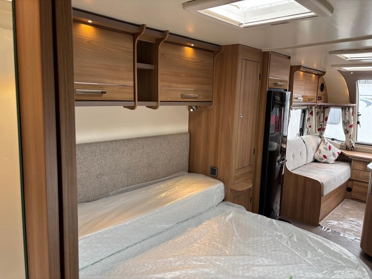 2017 BAILEY PEGASUS BRINDISI, 4 BERTH WITH ISLAND BED, NEW MATTRESS