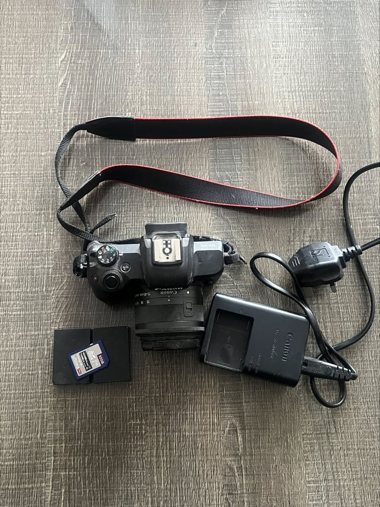 Amazing Quality Canon M50 Bundle