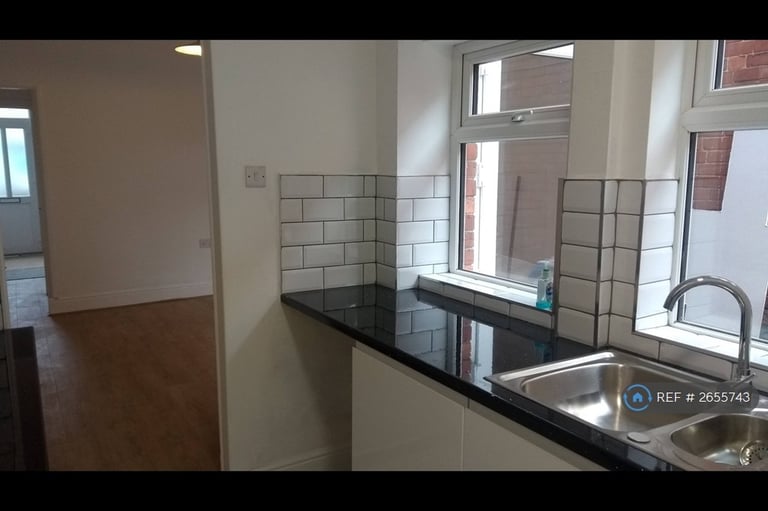 3 bedroom house in Ragdale Road, Nottingham, NG6 (3 bed) (#2655743)