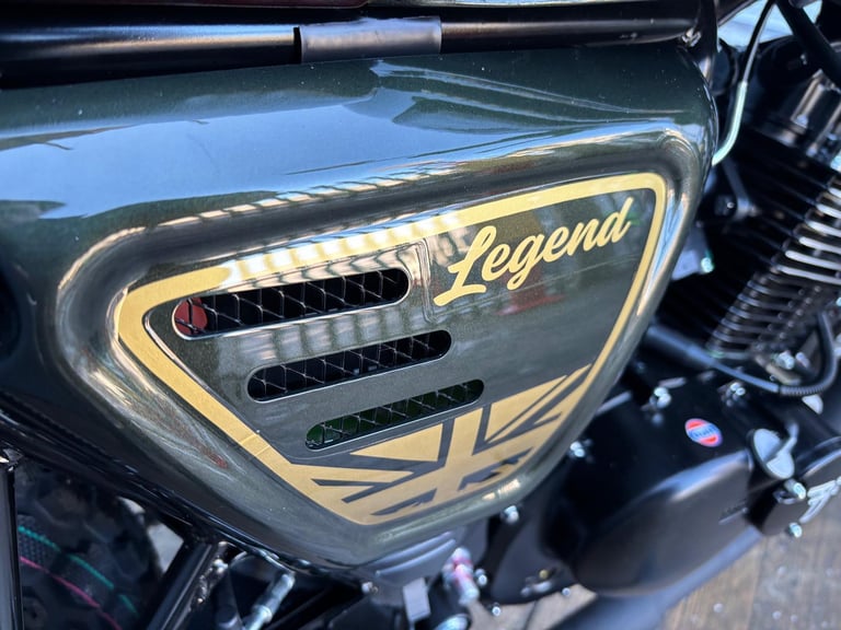 BIKE OF THE WEEK - Bluroc Legend 125cc Scrambler Motorcycle Mutt Bullit 125 