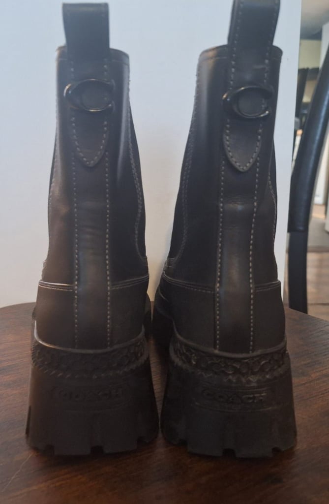 Coach jayla boots 