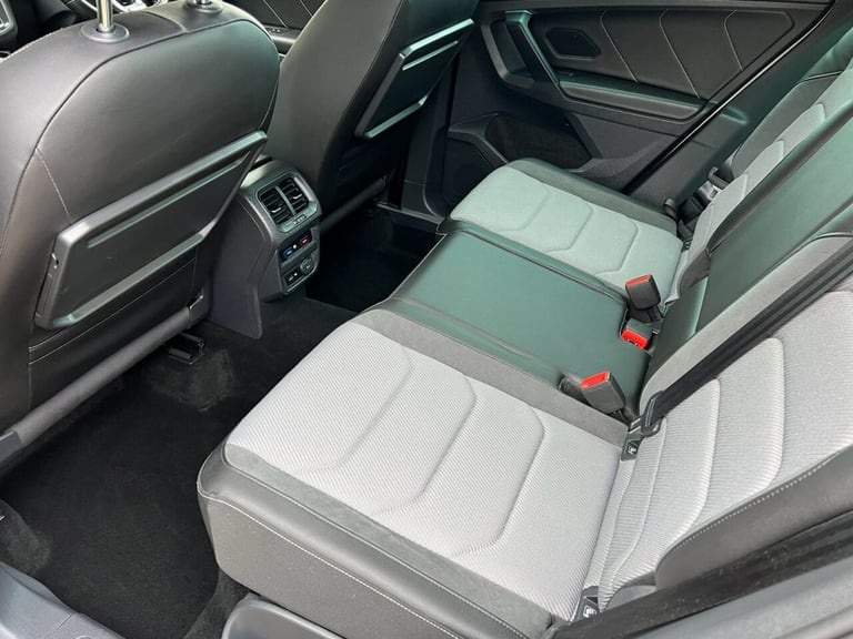 2020 Volkswagen Tiguan 2.0 TSI R-Line Tech SUV 5dr Petrol DSG 4Motion Euro 6 (s/s) (190 ps) ESTAT...