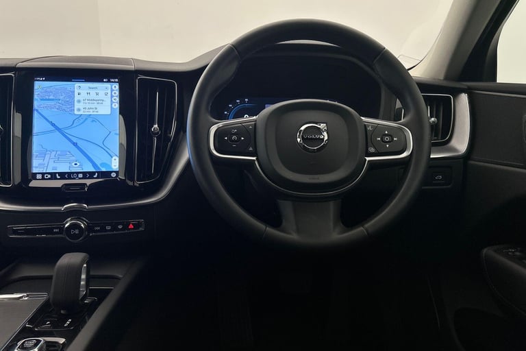2022 Volvo XC60 Momentum, B5 AWD mild hybrid ESTATE Petrol/Electric Hybrid Automatic