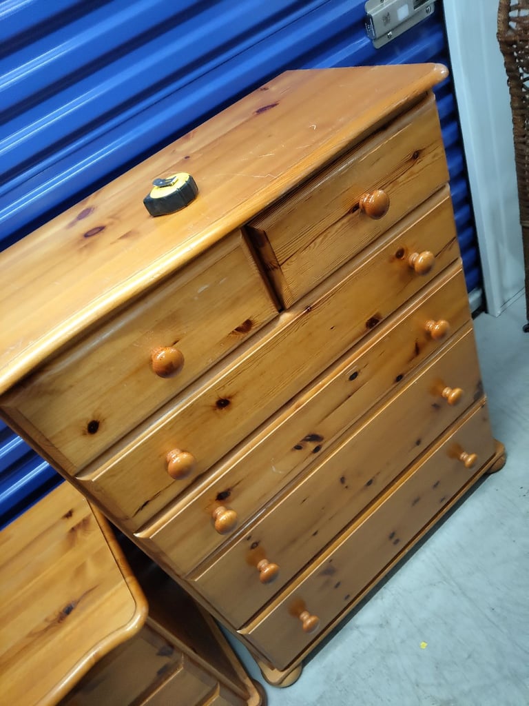 Pine 6 drawer chest of drawers 