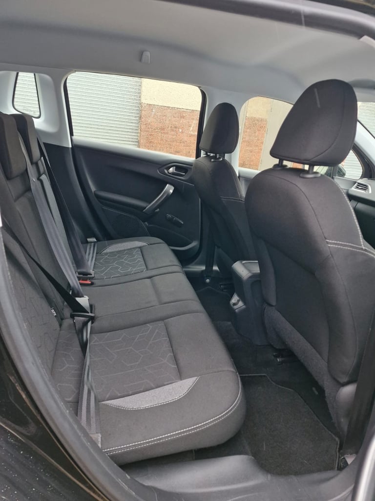 Peugeot, 2008, Hatchback, 2017, Manual, 1199 (cc), 5 doors