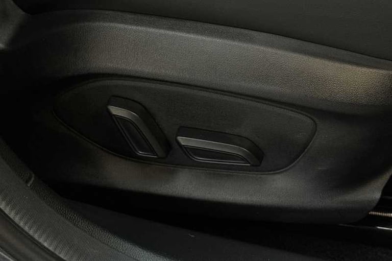 2023 MG MG4 150kW Trophy EV Long Range 64kWh 5dr Auto HATCHBACK ELECTRIC Automatic