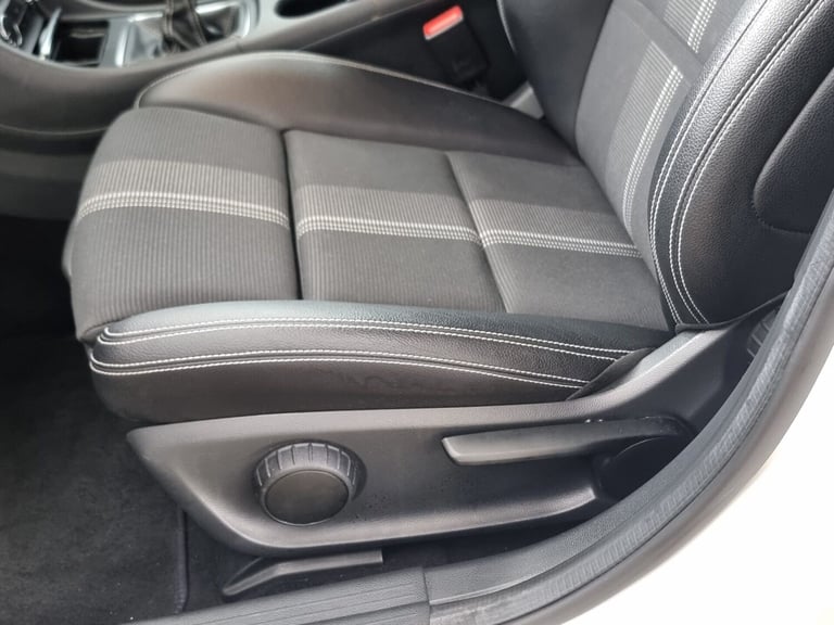 2018 Mercedes-Benz GLA GLA 180 Urban Edition 5dr ESTATE PETROL Manual