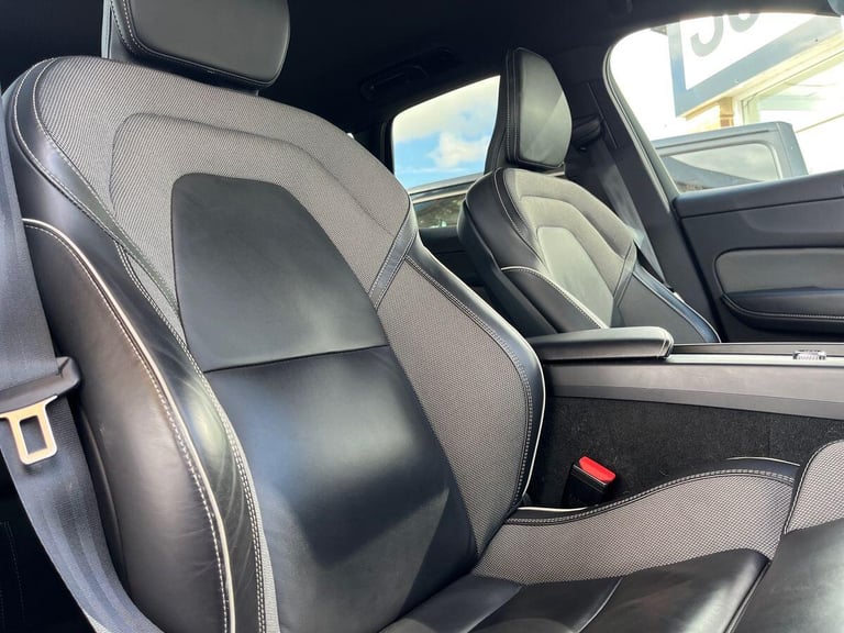 2022 Volvo XC60 2.0 B4 MHEV Plus Auto AWD Euro 6 (s/s) 5dr ESTATE Diesel/Electric Hybrid Automatic