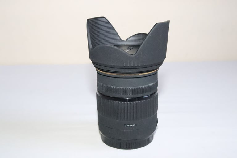 Sigma 18-50mm f/2.8 EX DC Macro Lens for Canon