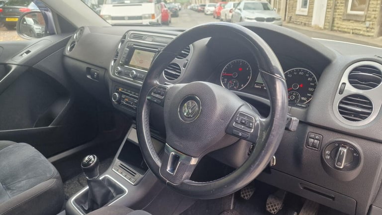 2013 Volkswagen Tiguan 2.0 TDI BlueMotion Tech Match 2WD Euro 5 (s/s) 5dr ESTATE Diesel Manual