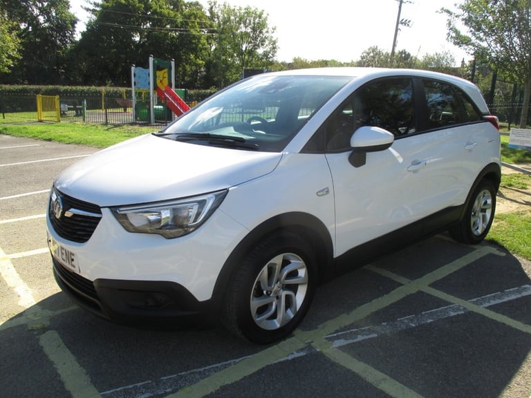 Vauxhall Crossland X SE