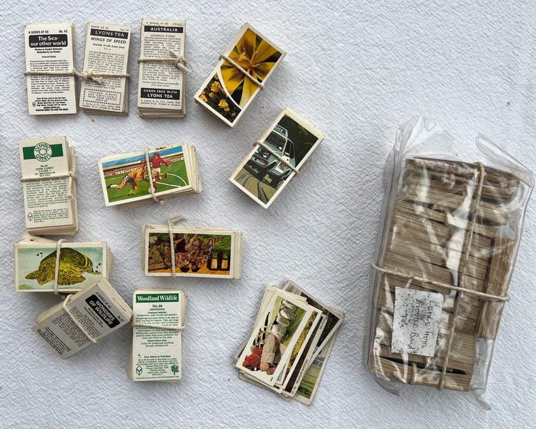 Vintage Colour Tea Card Collection