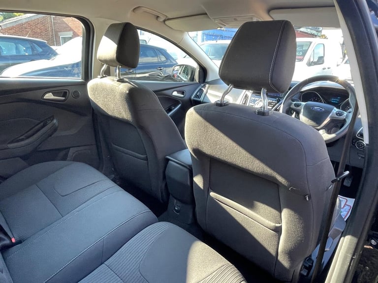 2012 Ford Focus 1.0T EcoBoost Titanium Euro 5 (s/s) 5dr HATCHBACK Petrol Manual