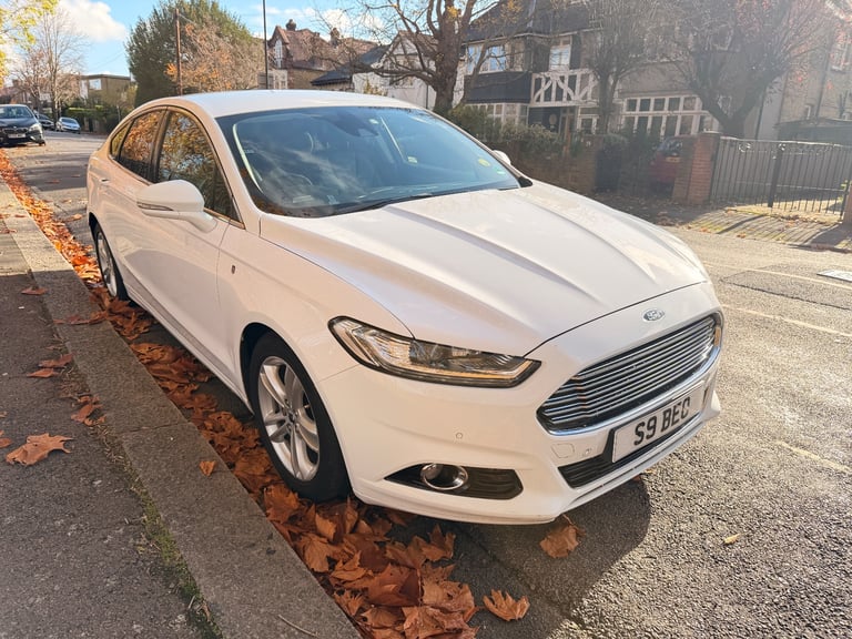 Ford, MONDEO, Hatchback, 2015, Semi-Auto, 1997 (cc), 5 doors