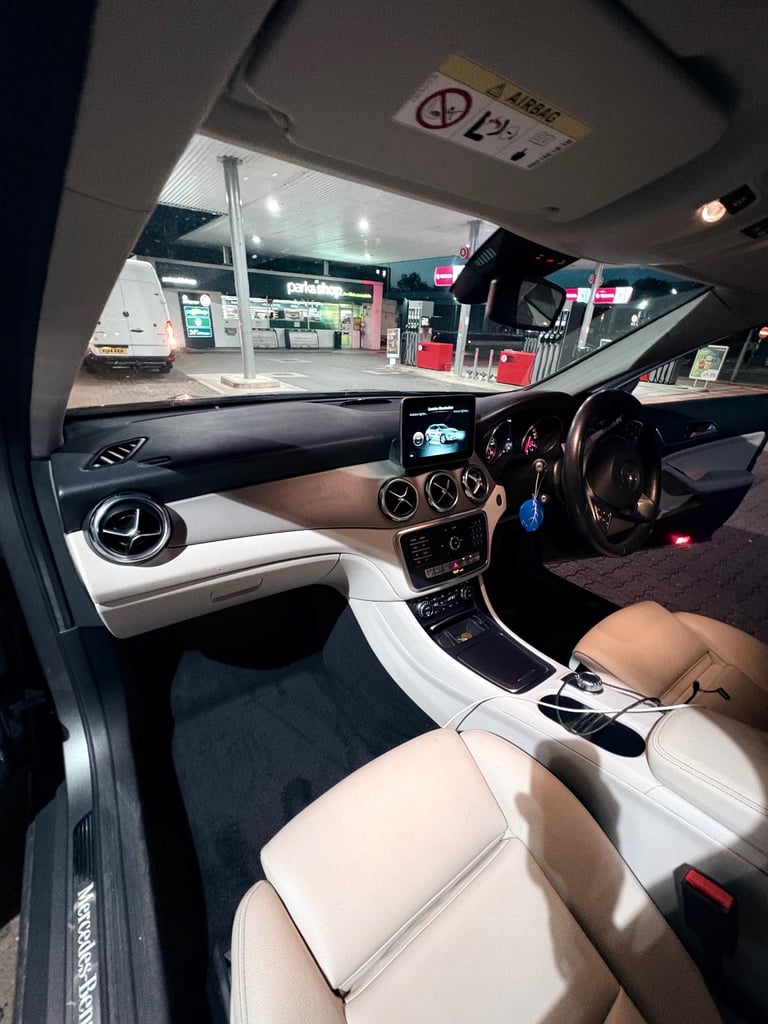 Mercedes-Benz, GLA, Estate, 2019, Semi-Auto, 1595 (cc), 5 doors