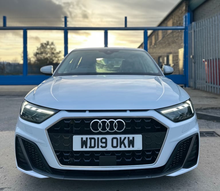 Audi, A1, Hatchback, 2019, Manual, 1498 (cc), 5 doors