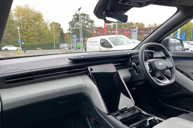 2024 Ford Explorer PREMIUM | Heads up Display | Panoramic Roof | Heated Seats/Wheel | Adaptive Es...