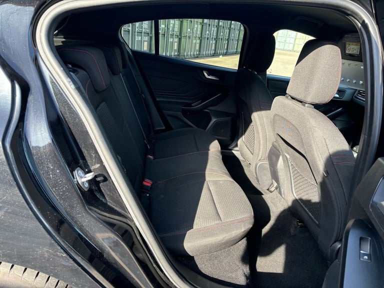 2022 Ford Focus 1.0 EcoBoost Hybrid mHEV 125 ST-Line Edition 5dr HATCHBACK Petrol Manual