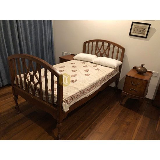 room near city mr riaz .o.7.9.5.7.8.2,8,o,4,9