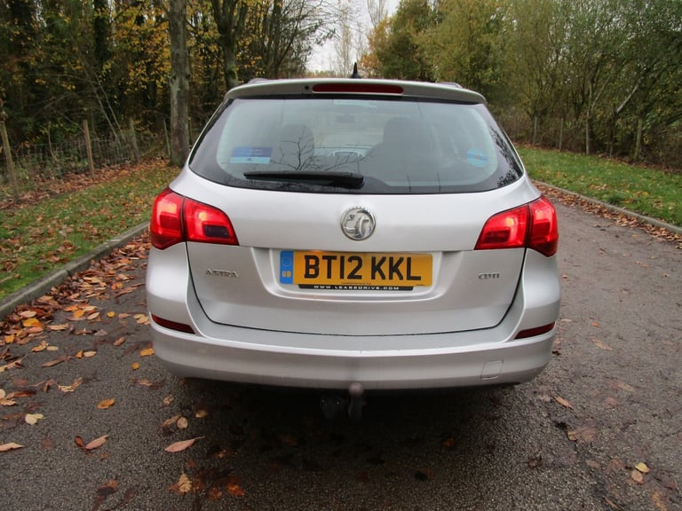 VAUXHALL ASTRA 1.7 CDTi ecoFLEX Exclusiv 2012