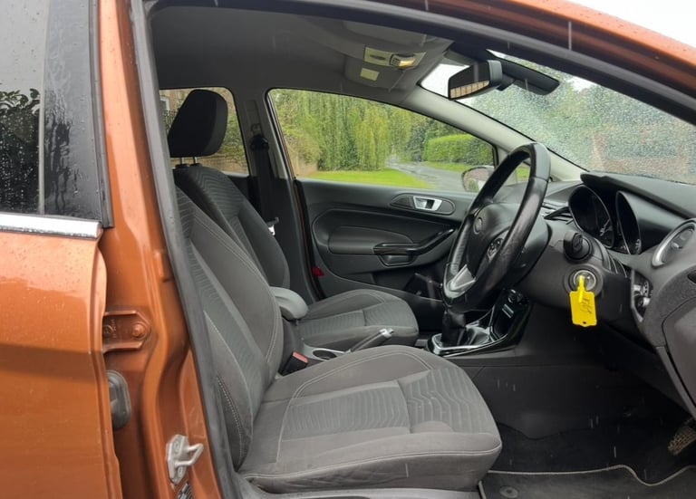 2013 FORD FIESTA 1.0T TITANIUM GREAT S/HISTORY RUNS/DRIVES GREAT JUST SERVICED! 