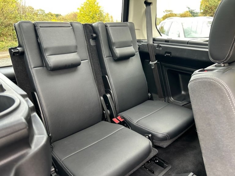 2016 Land Rover Discovery 4 3.0 SD V6 Graphite SUV 5dr Diesel Auto 4WD Euro 6 (s/s) (256 bhp) EST...