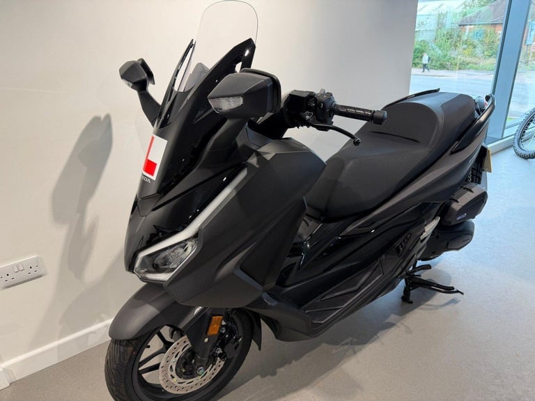 2025 HONDA FORZA 125, '75 Plate with PDI miles only