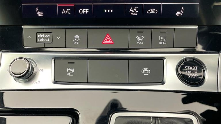2022 Audi A6 Avant Black Edition 40 TDI quattro 204 PS S tronic Automatic Estate Diesel Automatic