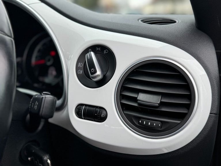 2015 Volkswagen Beetle 2.0 TDI 150 Design 3dr HATCHBACK DIESEL Manual