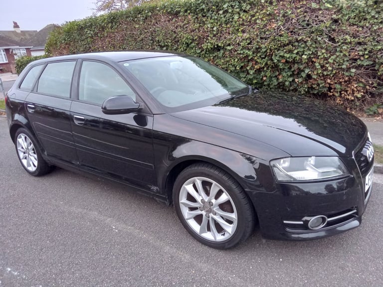 Audi, A3, Hatchback, 2011, Manual, 1598 (cc), 5 doors