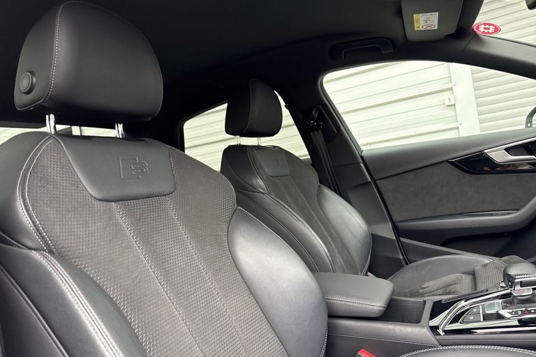 2021 Audi A4 2.0 TDI 35 Black Edition S Tronic Euro 6 (s/s) 4dr Saloon DIESEL Automatic