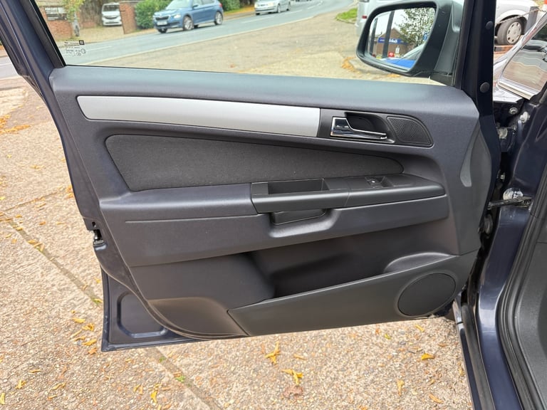 2011 Vauxhall Zafira 1.6i [115] Energy 5dr MPV Petrol Manual