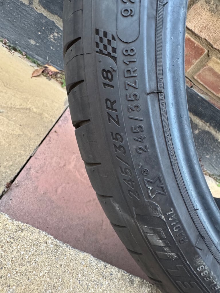 Michelin pilot sport 4 245 35 18 