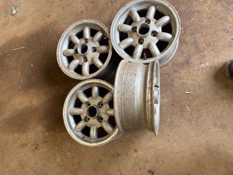 Classic mini wheels 