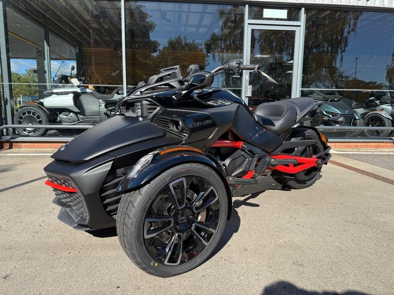 2025 Can-Am Spyder F3s 6 speed semi auto trike 