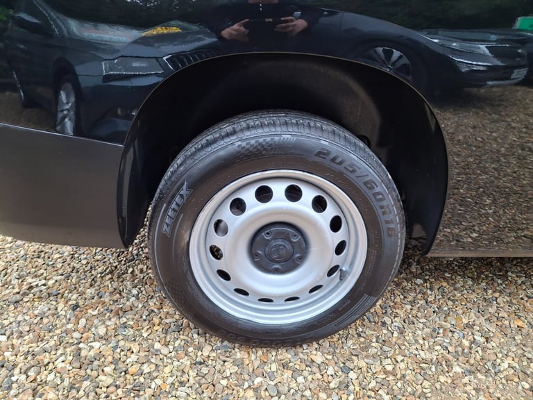 2019 Vauxhall Combo 1.5 Turbo D 2300 Edition Panel Van 6dr Diesel Manual L2 H1