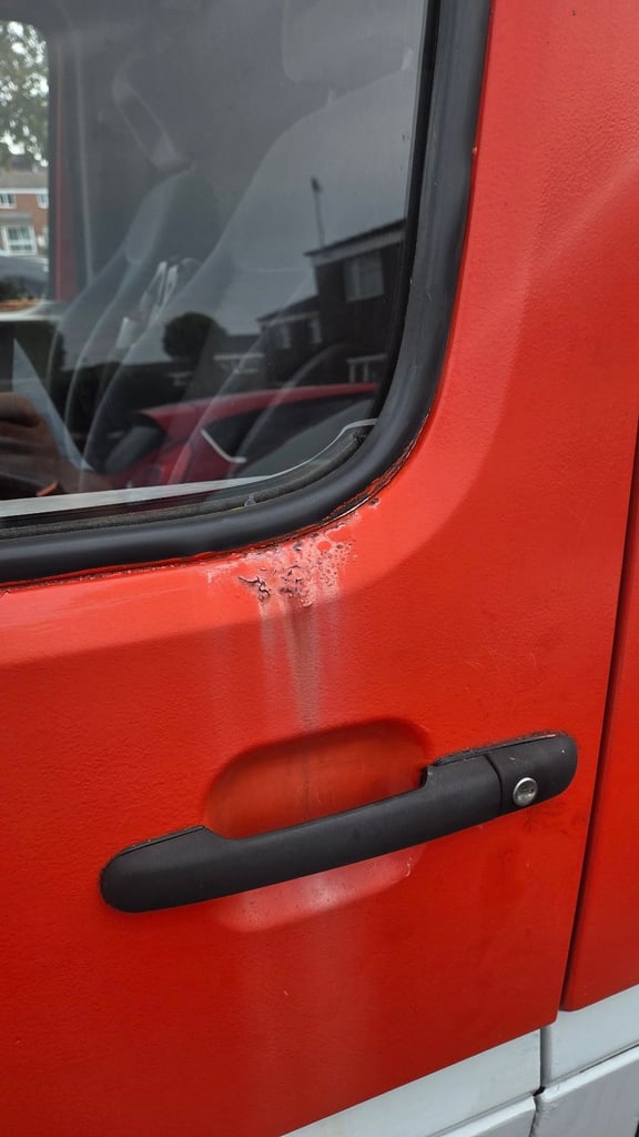 Volkswagen, LT 28 TDI MWB, Panel Van, 2001, 2461 (cc)
