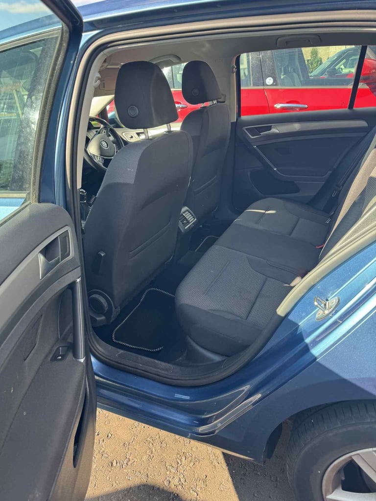Volkswagen, GOLF, Hatchback, 2015, Manual, 1598 (cc), 5 doors