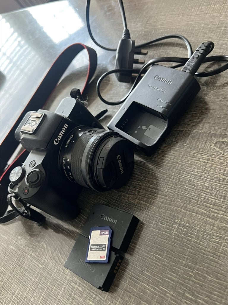 Amazing Quality Canon M50 Bundle